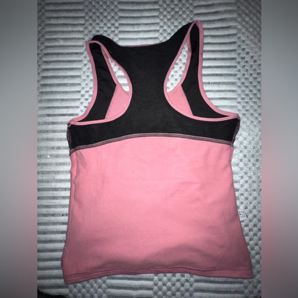 Workout top - Picture 4 of 5